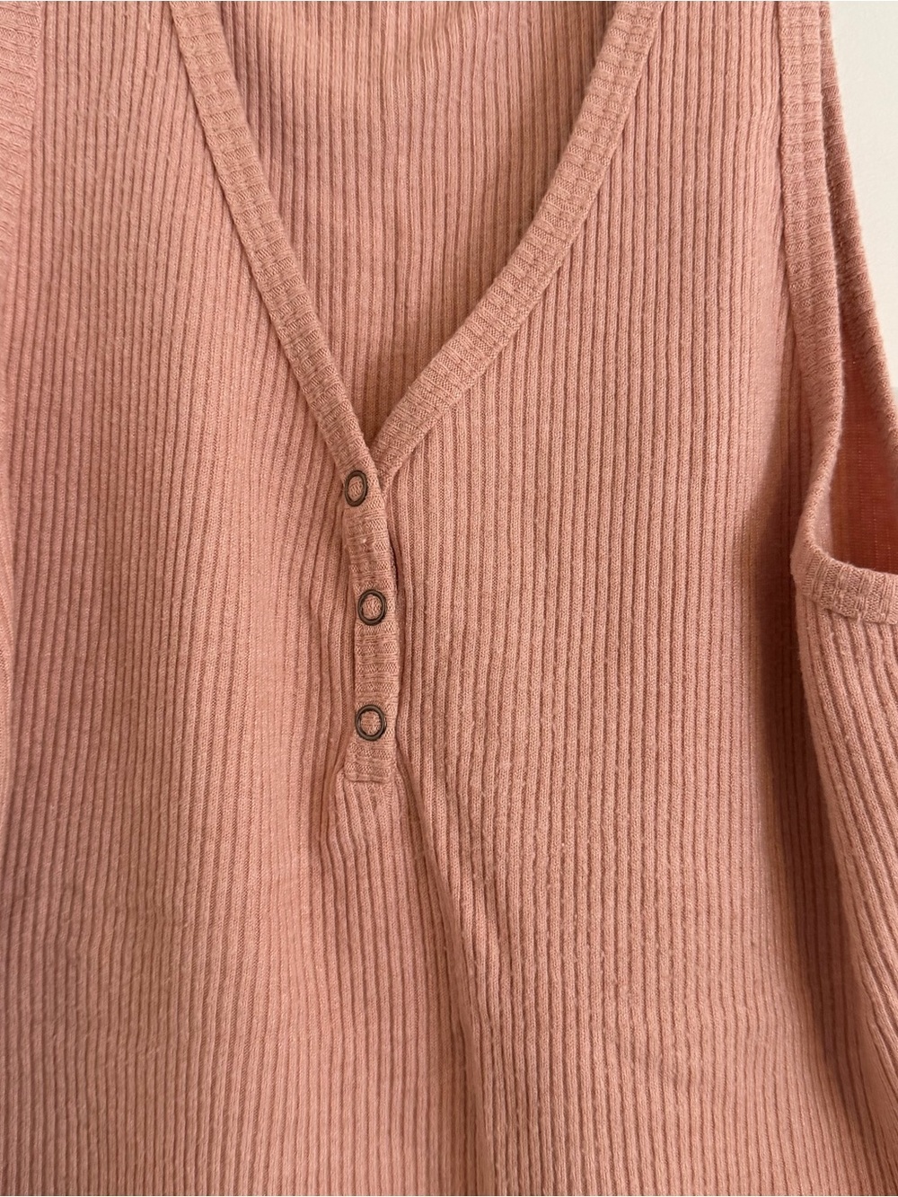 Women’s Pink Ribbed Henley Tank Top Sleeveless Knit Large Soft Casual - Picture 2 of 6